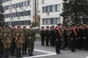 Военнослужащие Минобороны ДНР вышли на главную улицу Донецка
